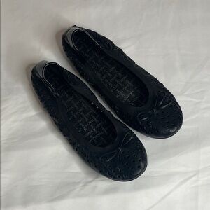 Vionic Black Perforated Ballet Flats